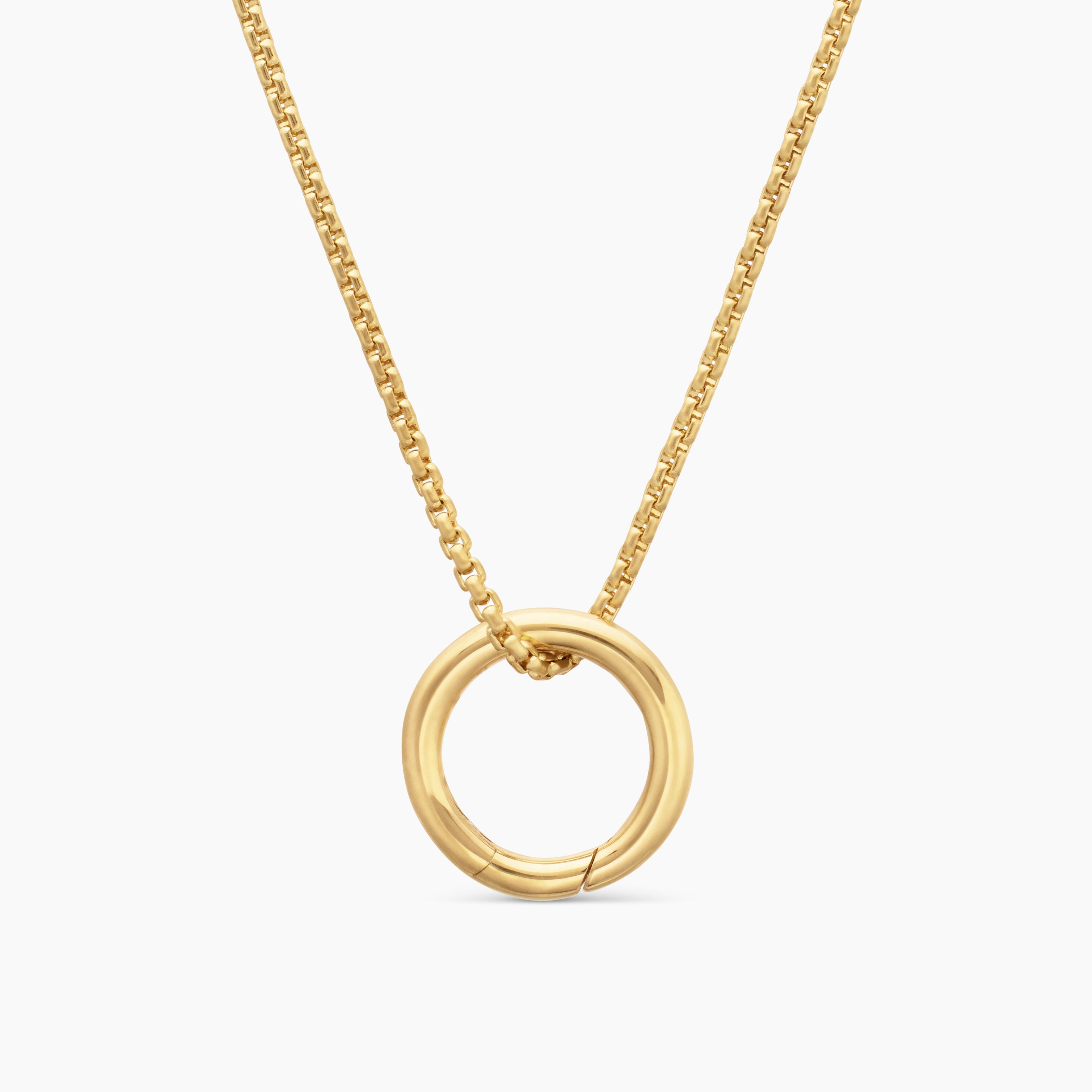 Womens Smooth Amulet Holder in 18K Yellow Gold, 12.3mm