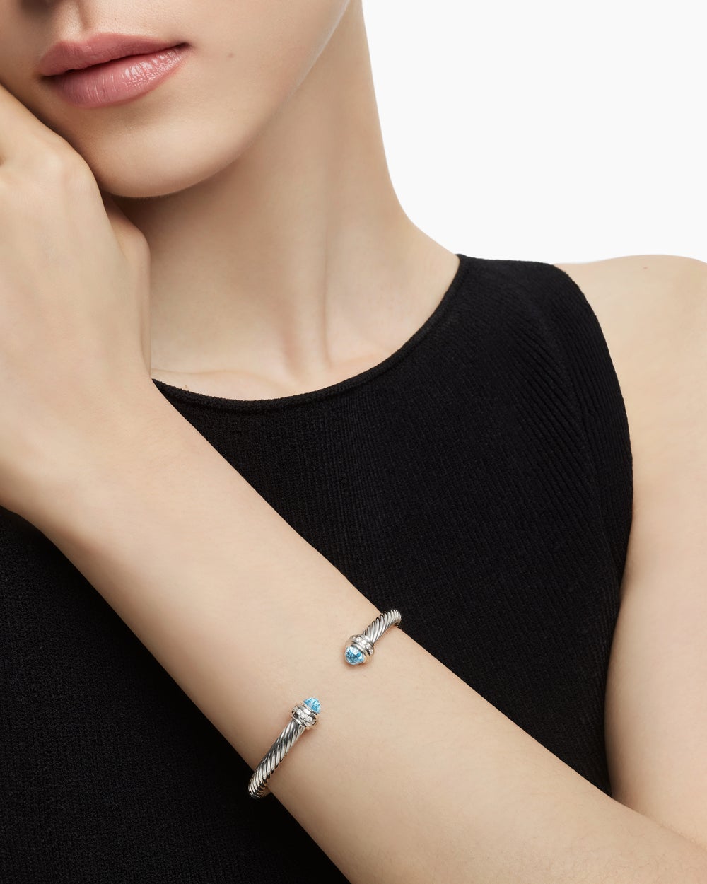 Womens Classic Cable Bracelet in Sterling Silver with Blue Topaz and Diamonds, 5mm