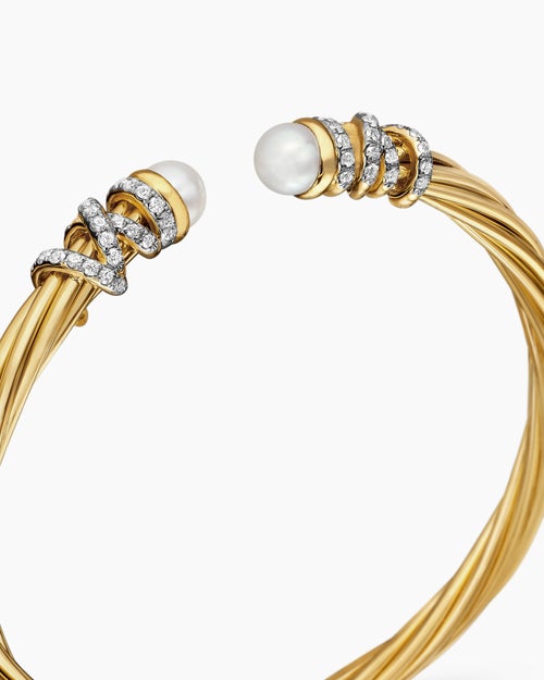 Womens Helena Bracelet in 18K Yellow Gold with Pearls and Diamonds, 4mm