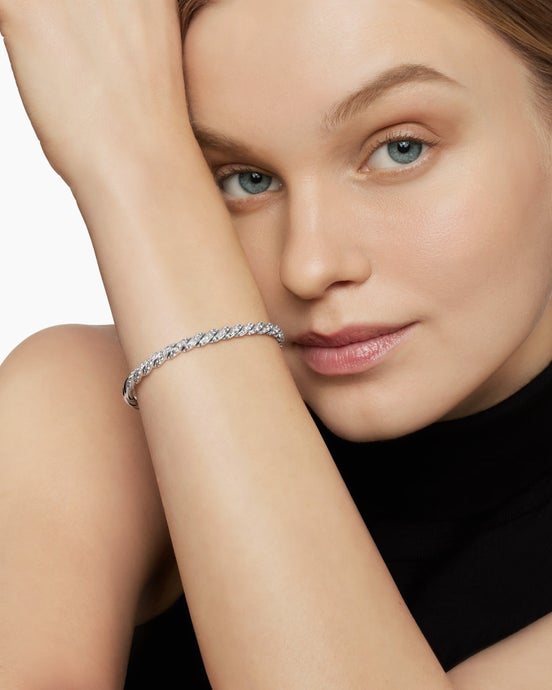 Sculpted Cable Flex Bracelet in 18K White Gold with Diamonds, 5mm