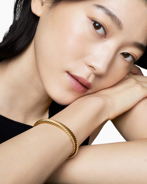 Womens Modern Oval Cablespira® Bracelet in 18K Yellow Gold, 7mm