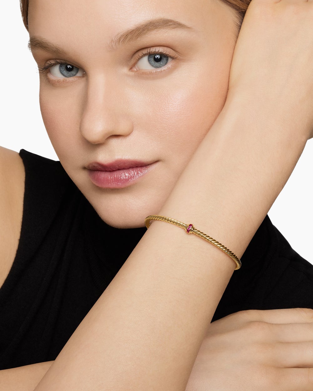 Womens Classic Cablespira Station Bracelet in 18K Yellow Gold with Pavé, 3mm