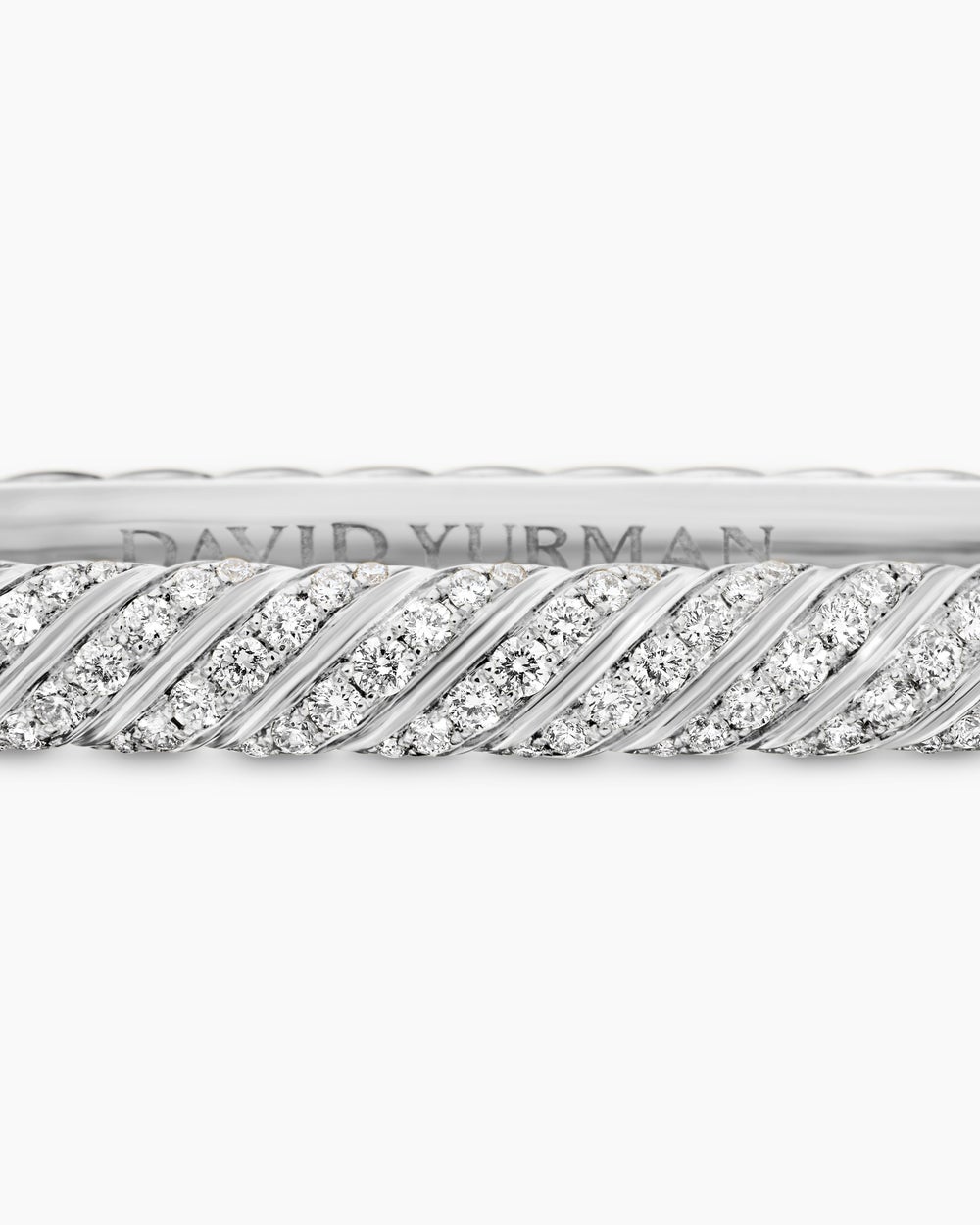 Bracelet jonc Sculpted Cable en or blanc 18 carats avec pavé de diamants, 4,6 mm femmes