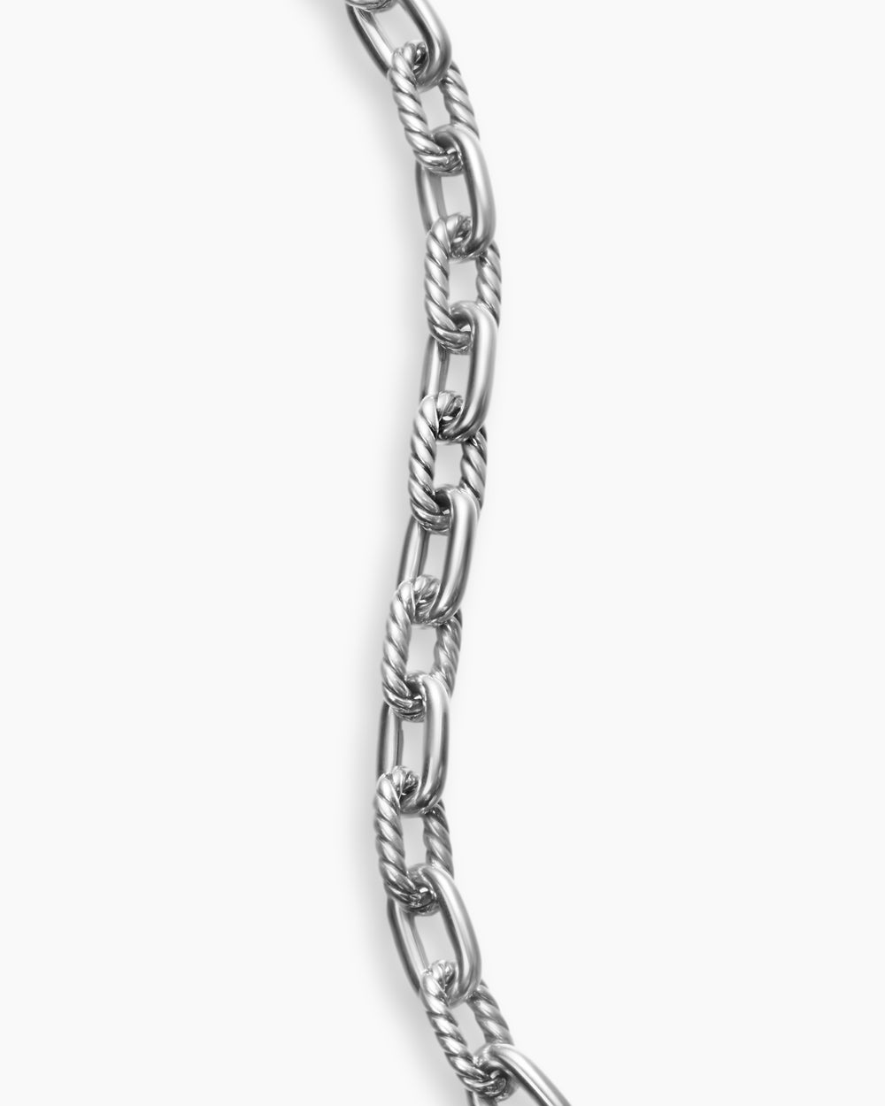 Womens DY Madison Toggle Chain Bracelet in Sterling Silver, 5.5mm