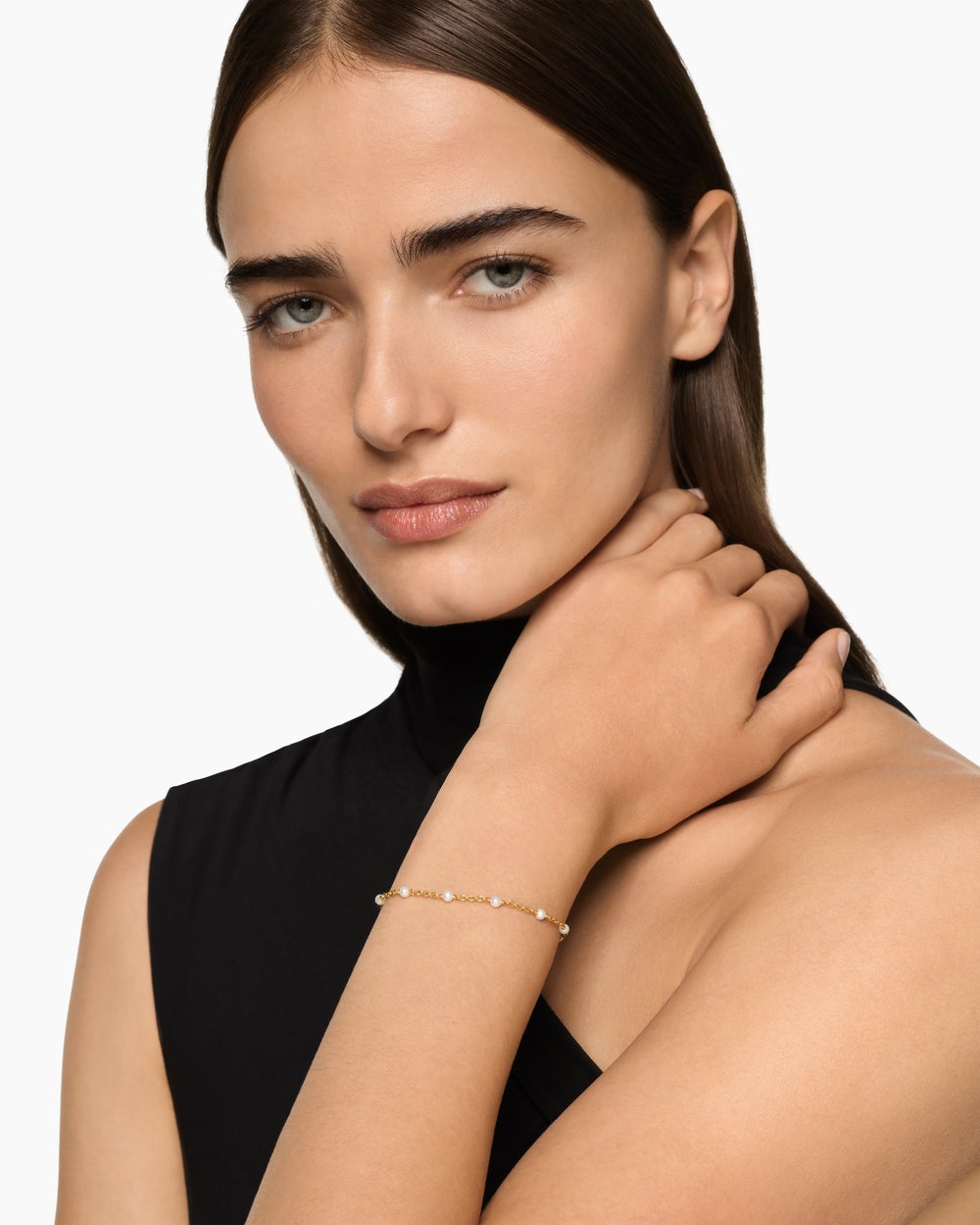 Womens Pearl Classics Toggle Chain Bracelet in 18K Yellow Gold, 4.5mm