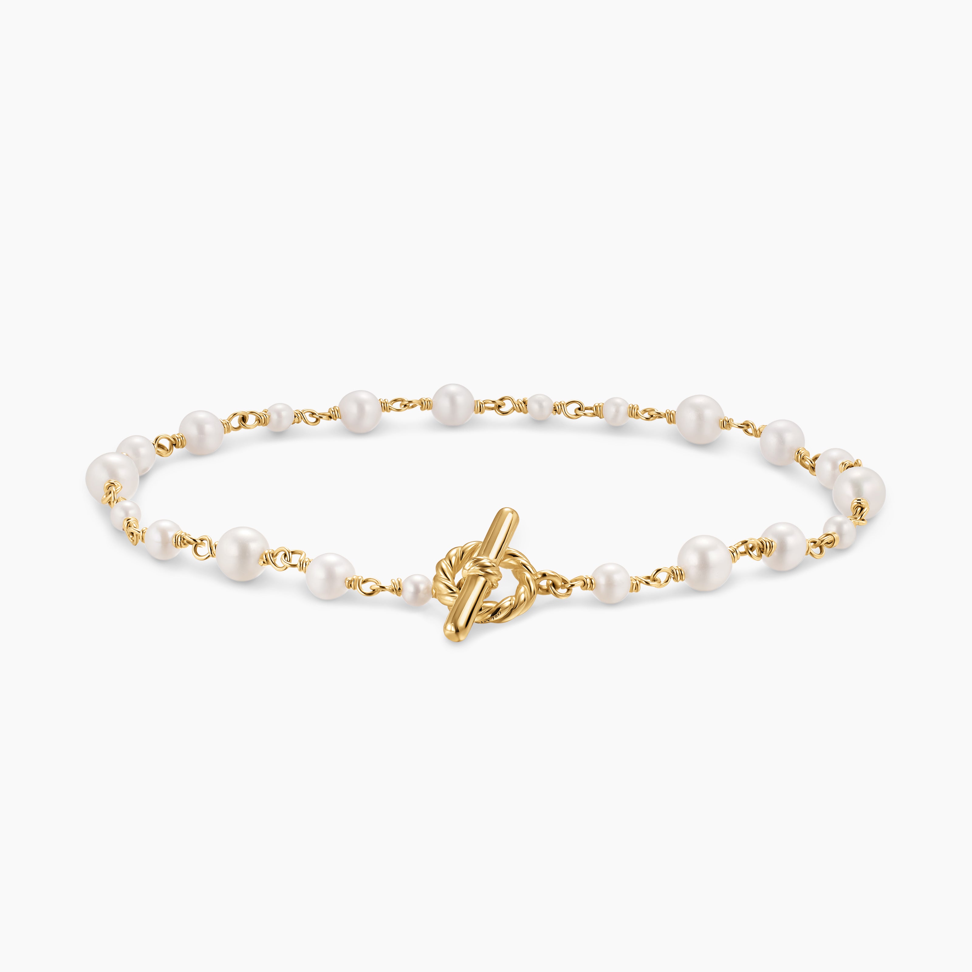 Womens Pearl Classics Toggle Chain Bracelet in 18K Yellow Gold, 4.5mm