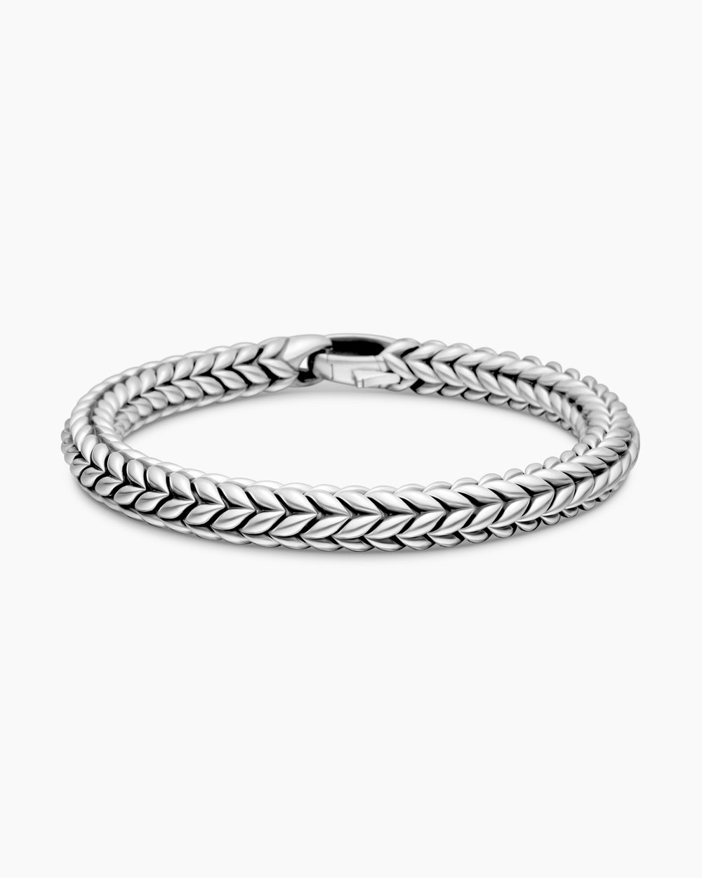 Mens Chevron Station Bracelet in Sterling Silver, 8mm