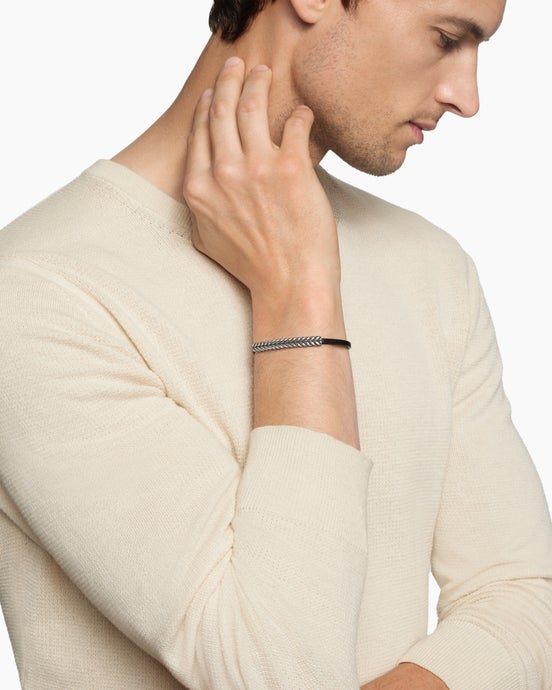 Chevron ID Bracelet in Black Leather with Sterling Silver, 6.6mm