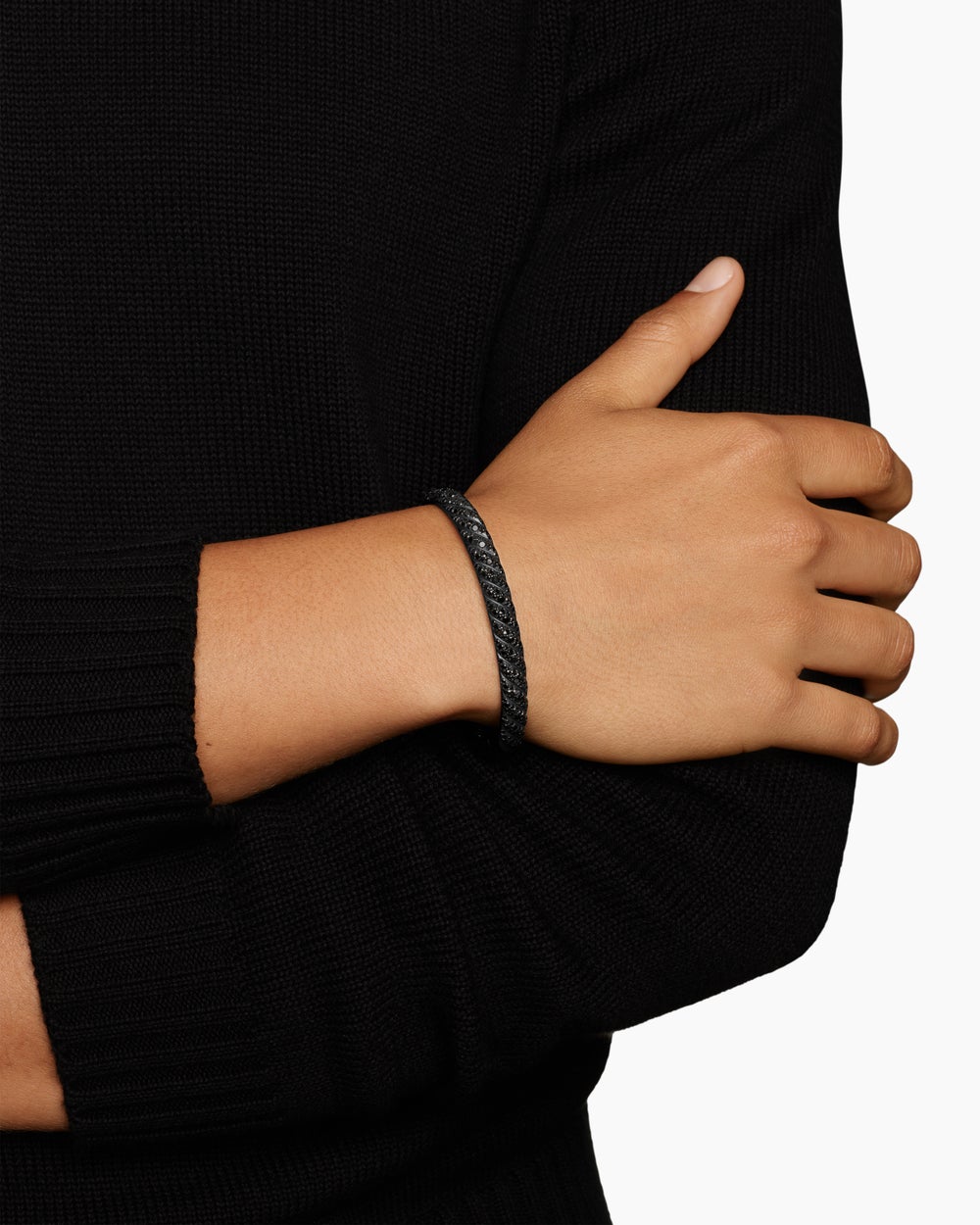 Mens Sculpted Cable Cuff Bracelet in Black Titanium, 7mm