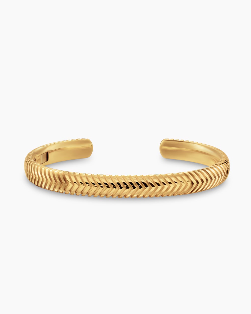 Mens Chevron Cuff Bracelet in 18K Yellow Gold, 8mm