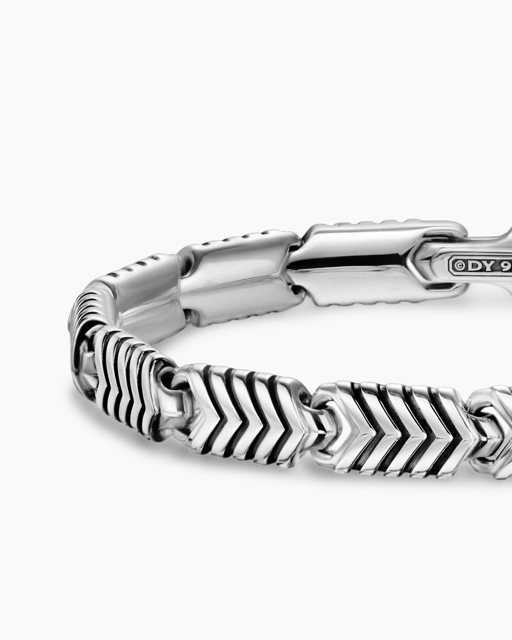 Mens Chevron Link Bracelet in Sterling Silver, 7.6mm
