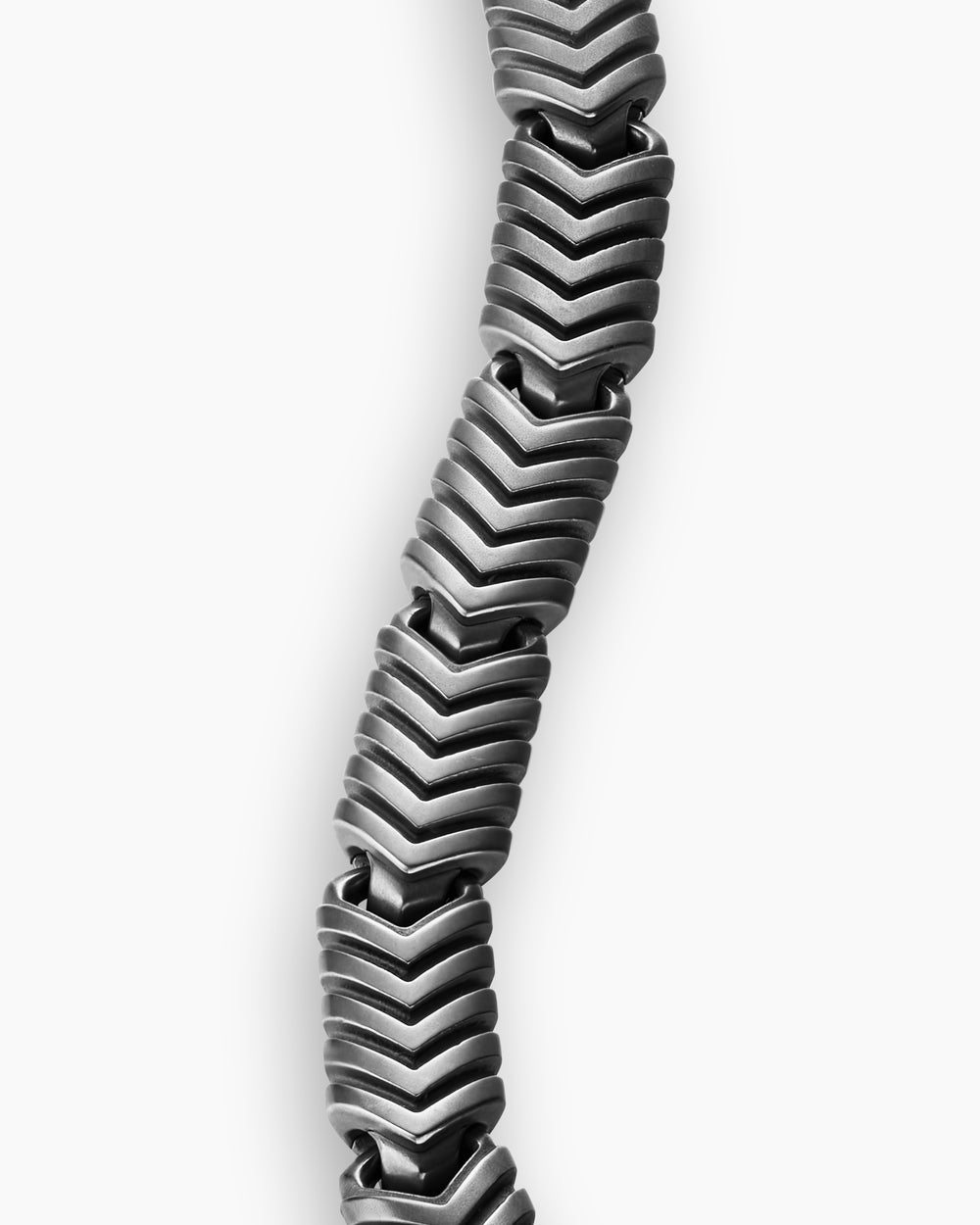 Bracelet à maillons Chevron en titane anthracite, 7,6 mm hommes