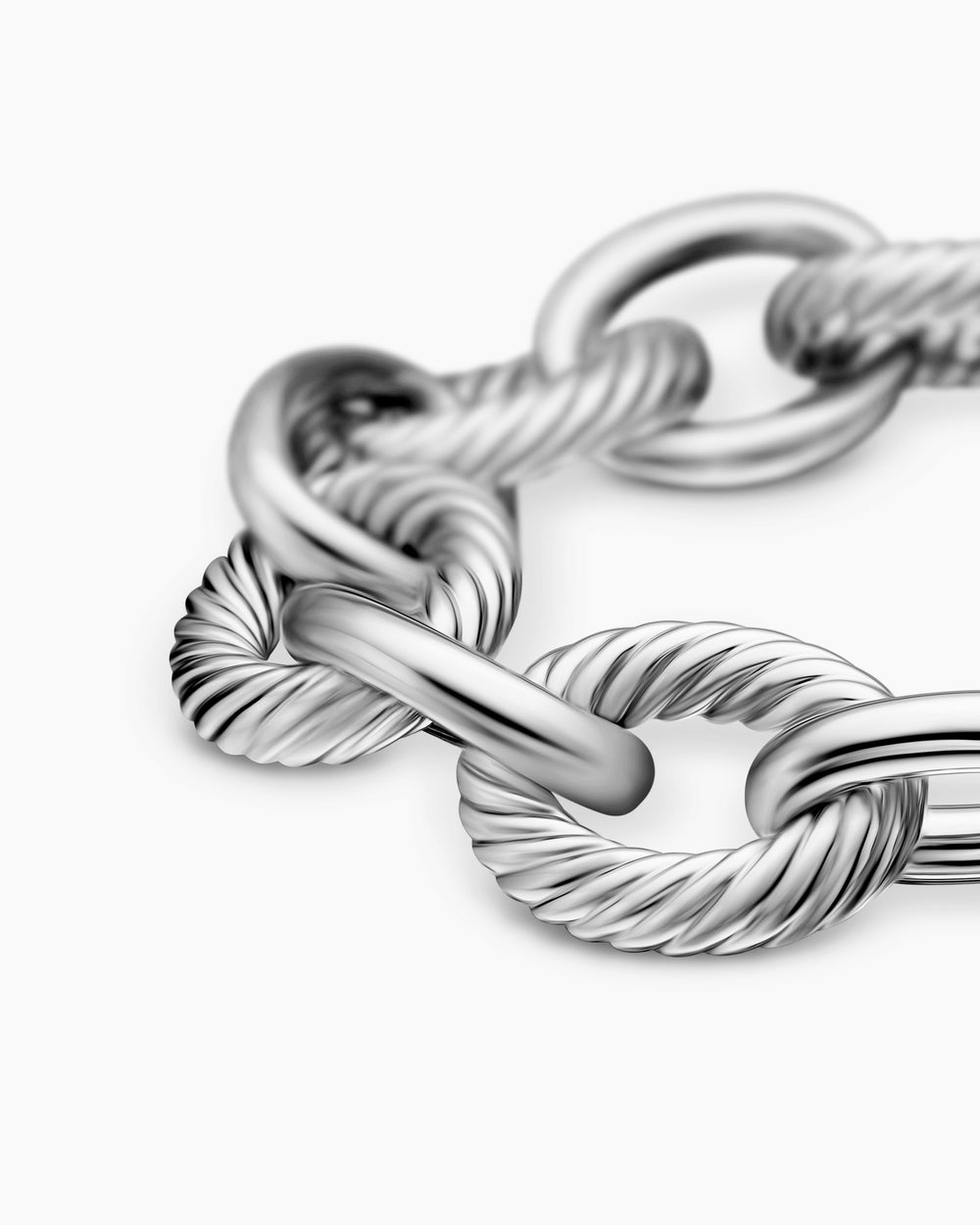 Womens Oval Link Chain Bracelet in Sterling Silver, 17mm