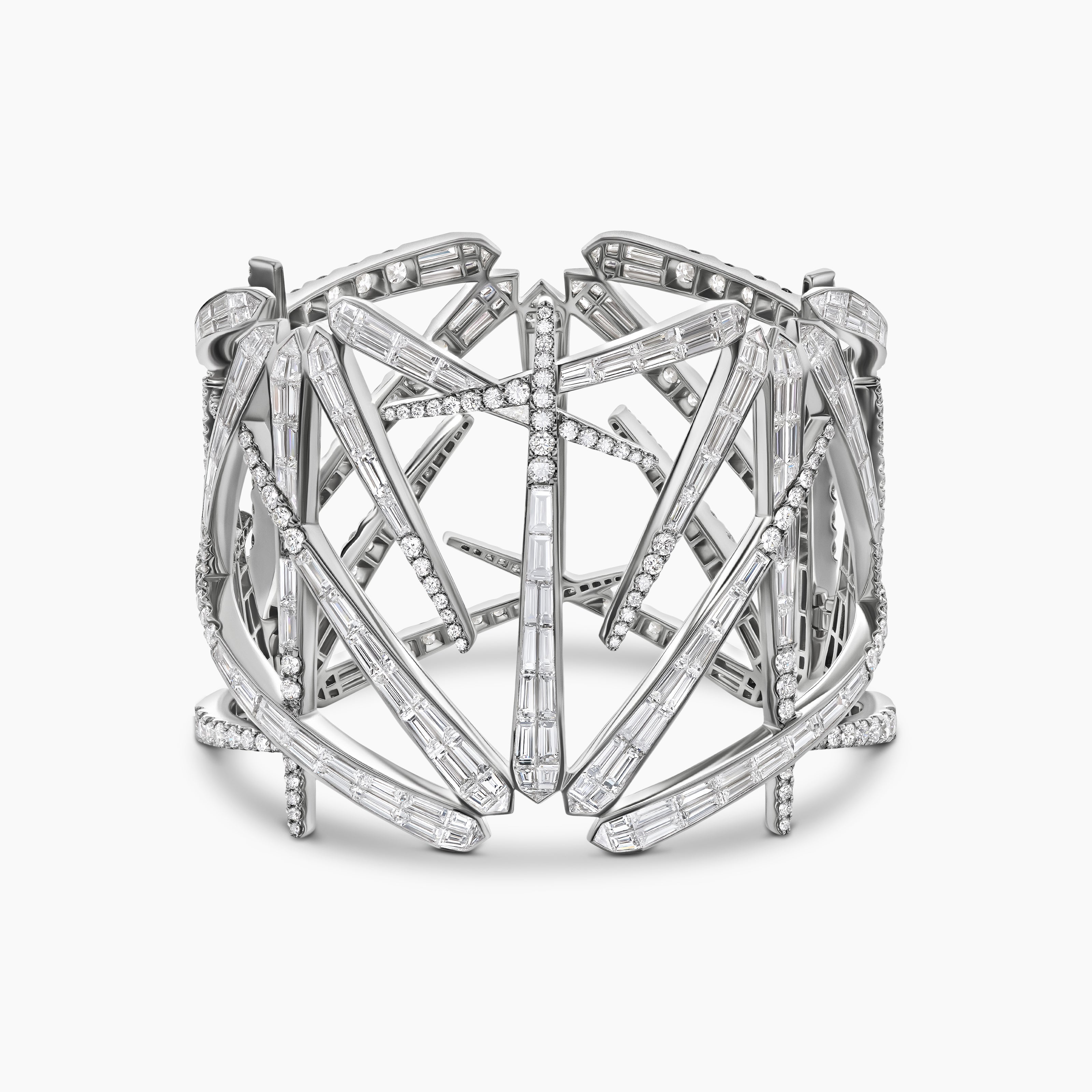 Womens Liberty Bracelet in White Gold with Diamonds