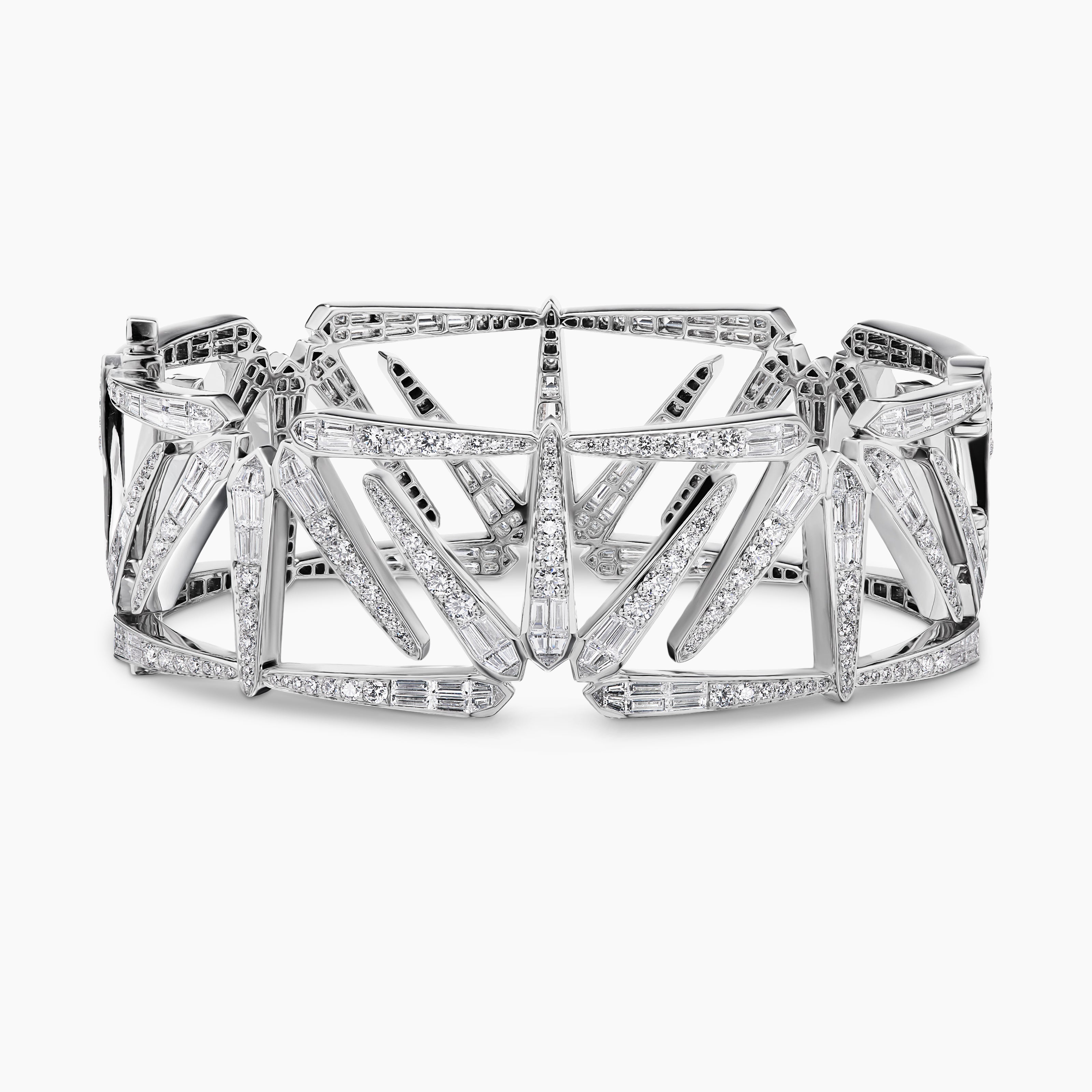 Womens Liberty Bracelet in White Gold with Diamonds