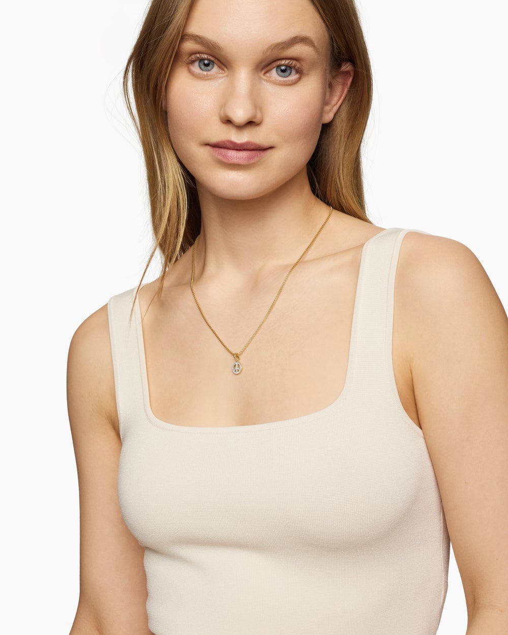 Womens Peace Sign Amulet in 18K Yellow Gold with Diamonds, 11mm