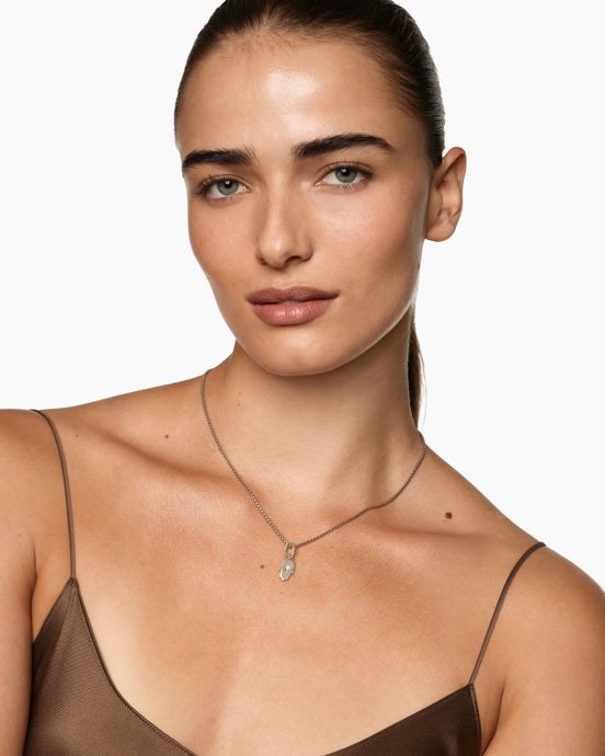 Hamsa Amulet in Sterling Silver with Center Diamond, 15.8mm