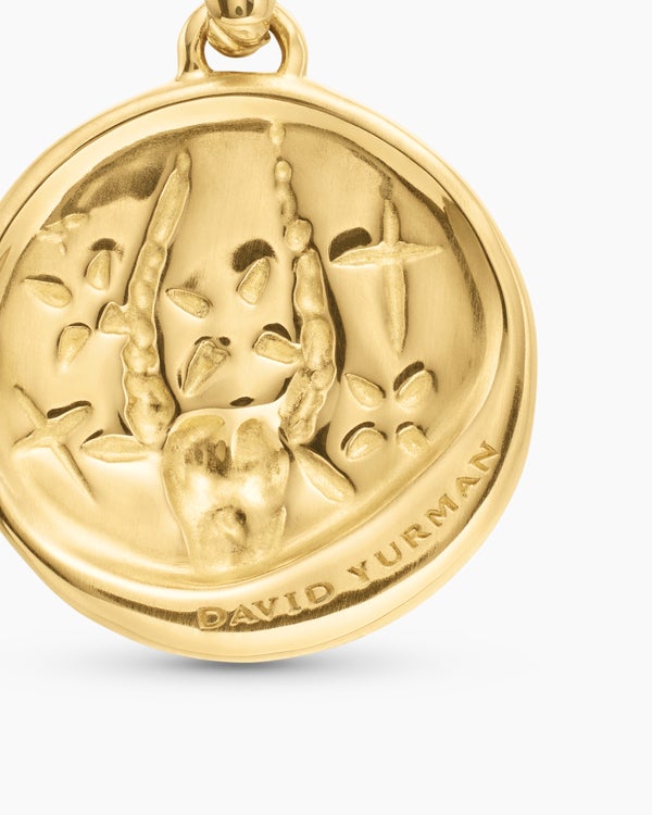 Capricorn Amulet in 18K Yellow Gold with Diamonds, 19mm