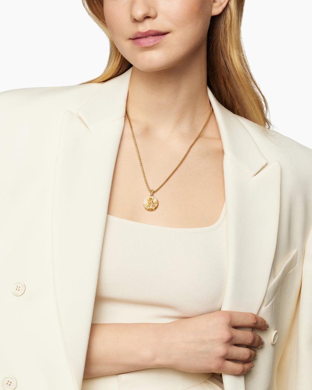Womens Aquarius Amulet in 18K Yellow Gold with Diamonds, 19mm