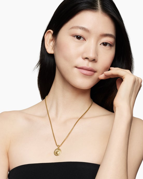 Cancer Amulet in 18K Yellow Gold with Diamonds, 19mm