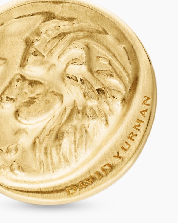 Leo Amulet in 18K Yellow Gold with Diamonds, 19mm