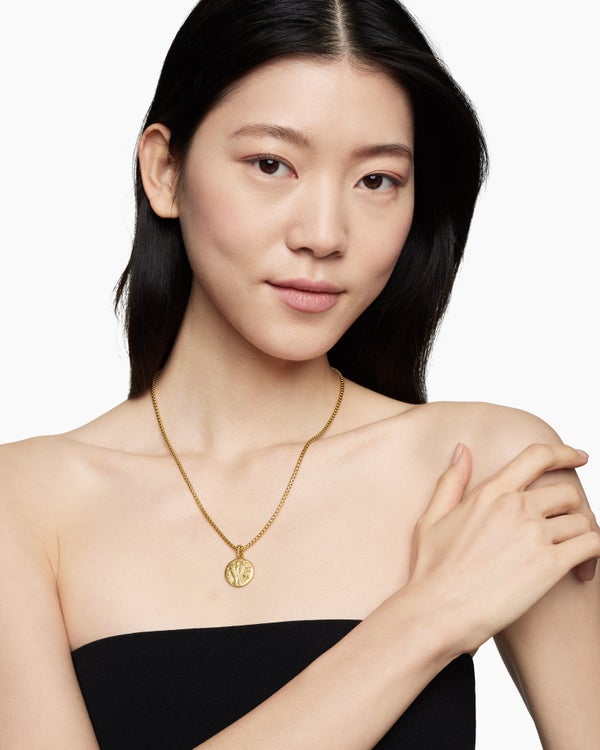 Virgo Amulet in 18K Yellow Gold with Diamonds, 19mm