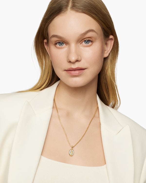 St. Francis Amulet in 18K Yellow Gold with Diamonds, 18.8mm