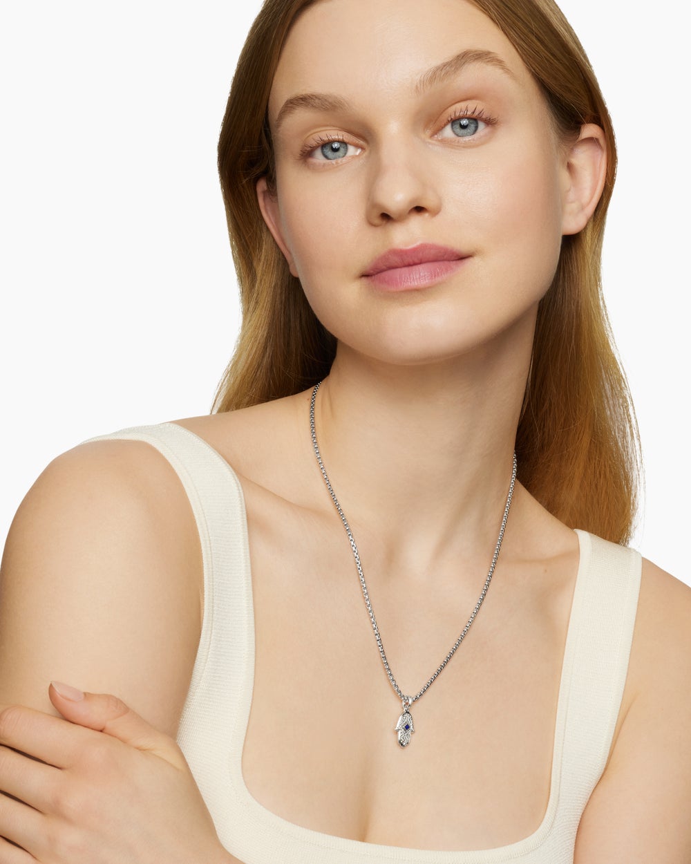 Womens Hamsa Amulet in 18ct White Gold with Pavé Diamonds and Blue Sapphire, 24.6mm