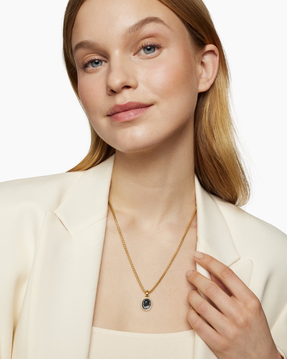 Womens Petrvs® Scarab Amulet in 18K Yellow Gold with Black Mother of Pearl and Diamonds, 16.3mm