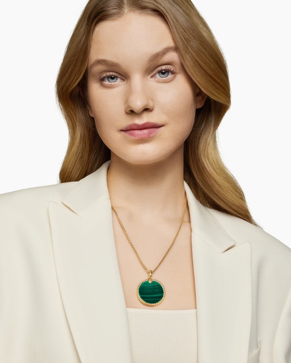 DY Elements® Disc Pendant in 18K Yellow Gold with Malachite, 32mm