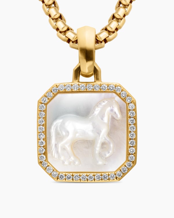 Amulette cheval Petrvs® en or jaune 18 carats avec nacre et diamants, 19,6 mm