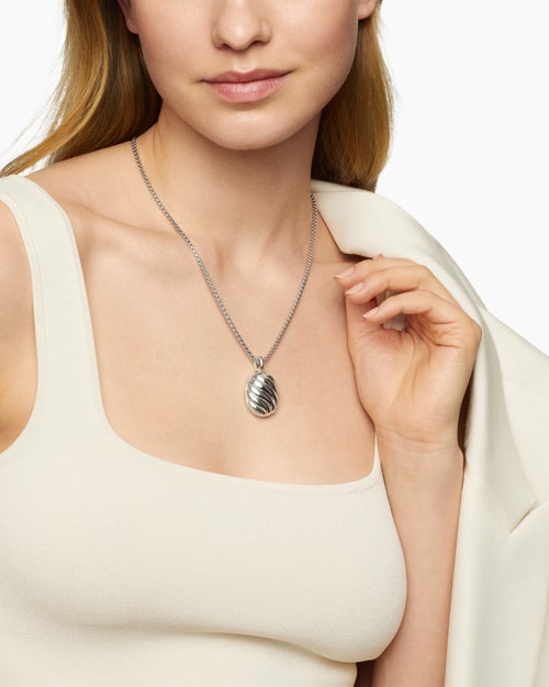 Womens Sculpted Cable Locket in Sterling Silver, 27mm