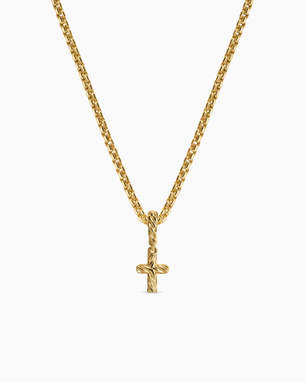 Amulette croix à micro pavé en or jaune 18 carats avec diamants, 8 mm femmes