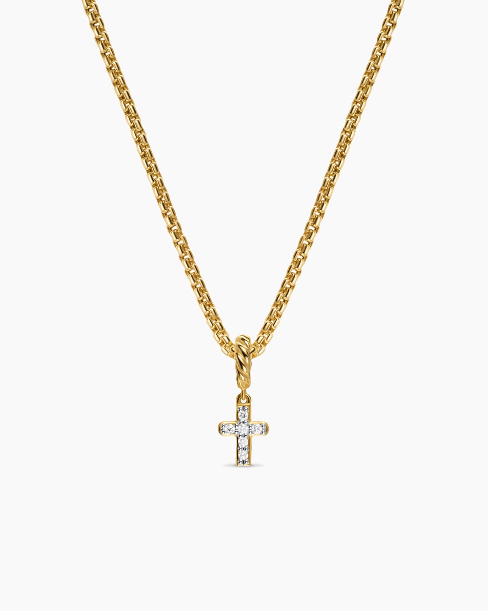 Amulette croix à micro pavé en or jaune 18 carats avec diamants, 8 mm femmes