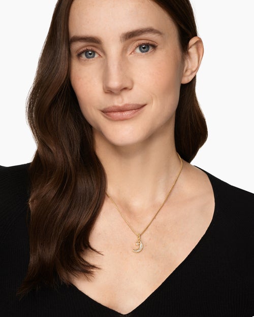 Womens Crescent Amulet in 18K Yellow Gold with Diamonds, 16.5mm