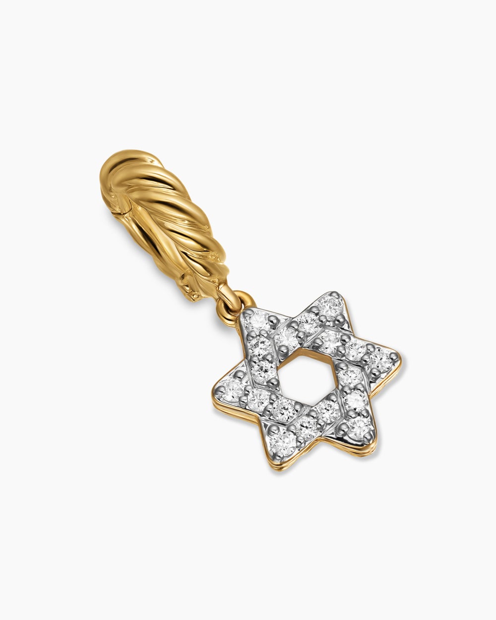 Amulette à micro pavé Étoile de David en or jaune 18 carats avec diamants, 7,4 mm femmes
