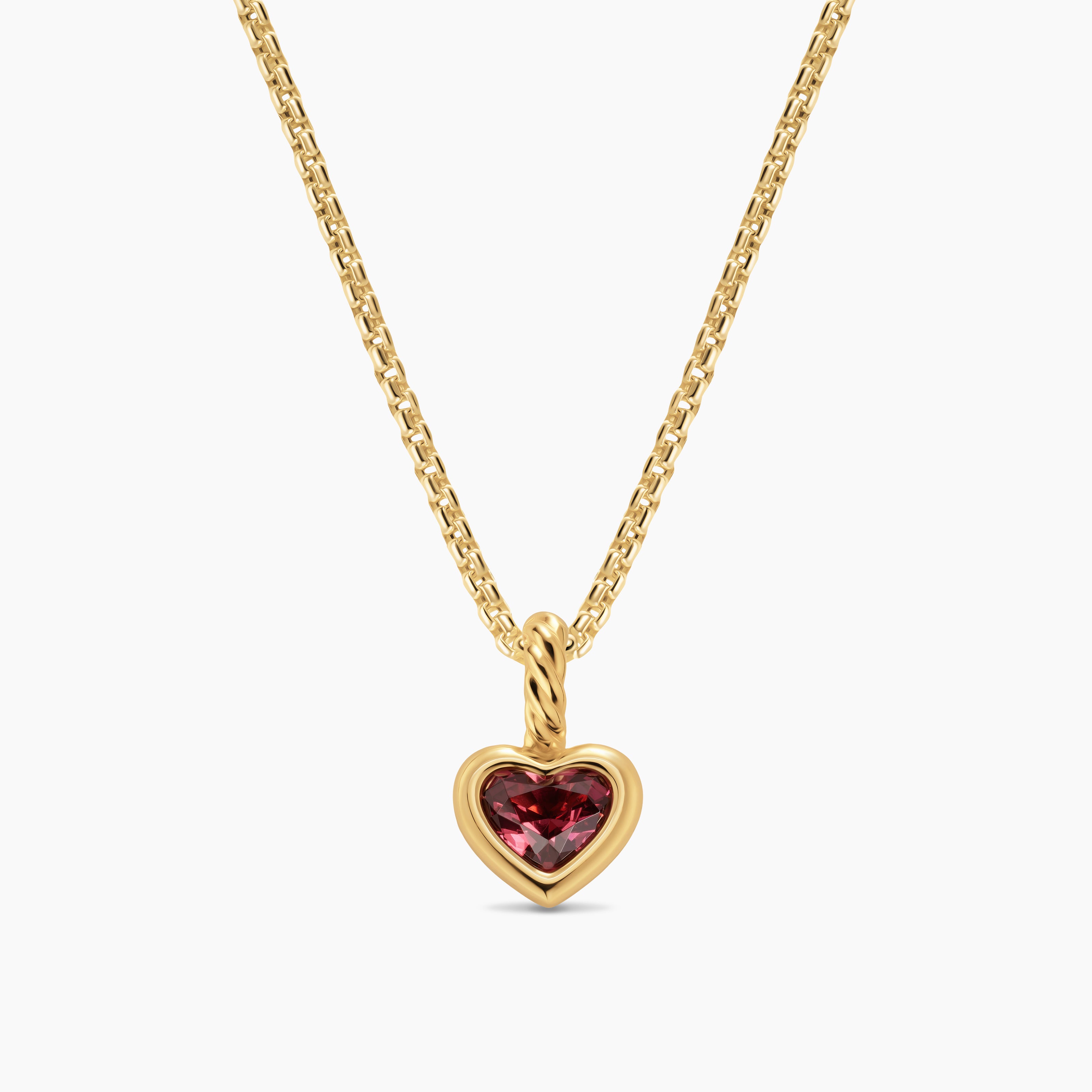 Womens Mini Heart Amulet in 18K Yellow Gold with Rhodolite Garnet, 7.2mm