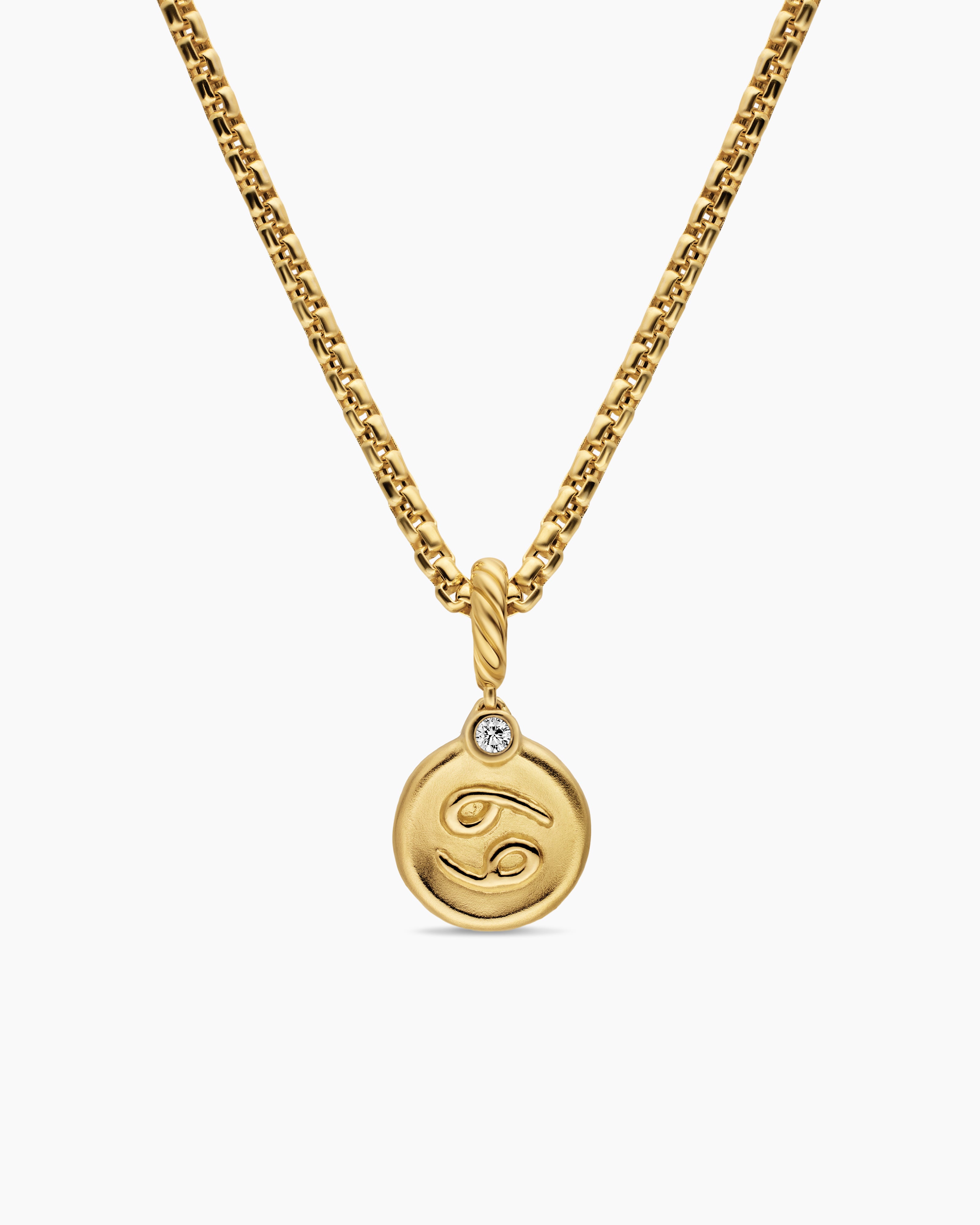 Womens Petite Cancer Amulet in 18K Yellow Gold with Diamond, 10.4mm