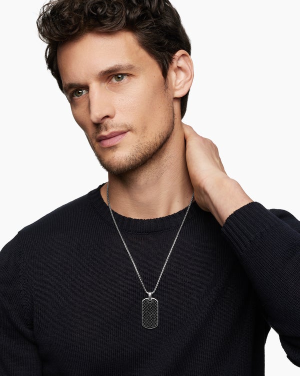 Médaille Chevron en argent sterling avec diamants noirs, 42 mm