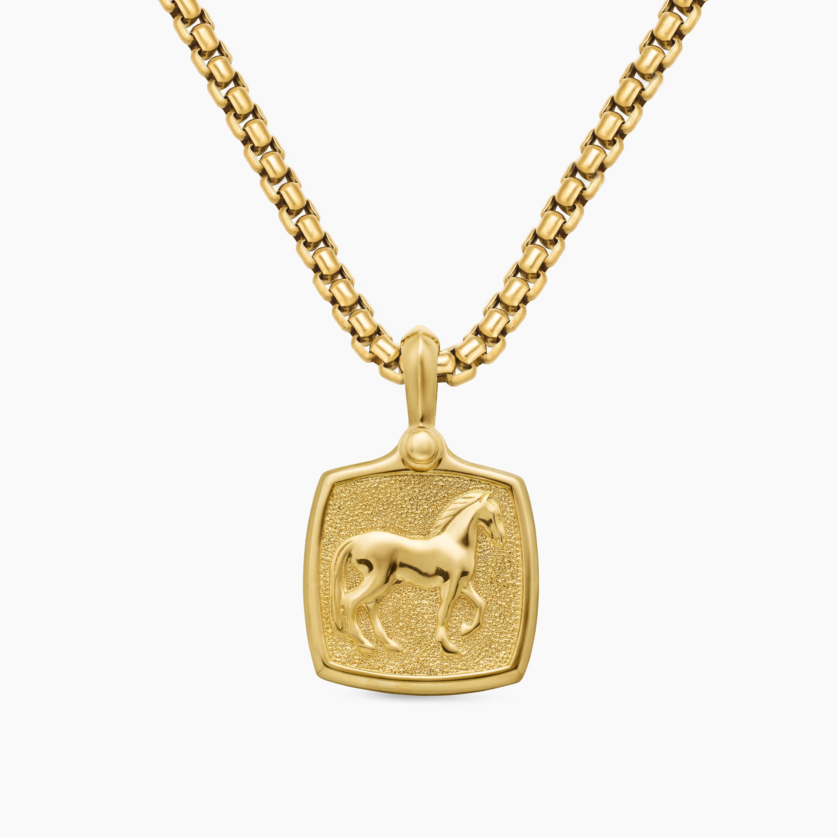 Mens Petrvs&reg; Horse Amulet in 18K Yellow Gold, 19mm