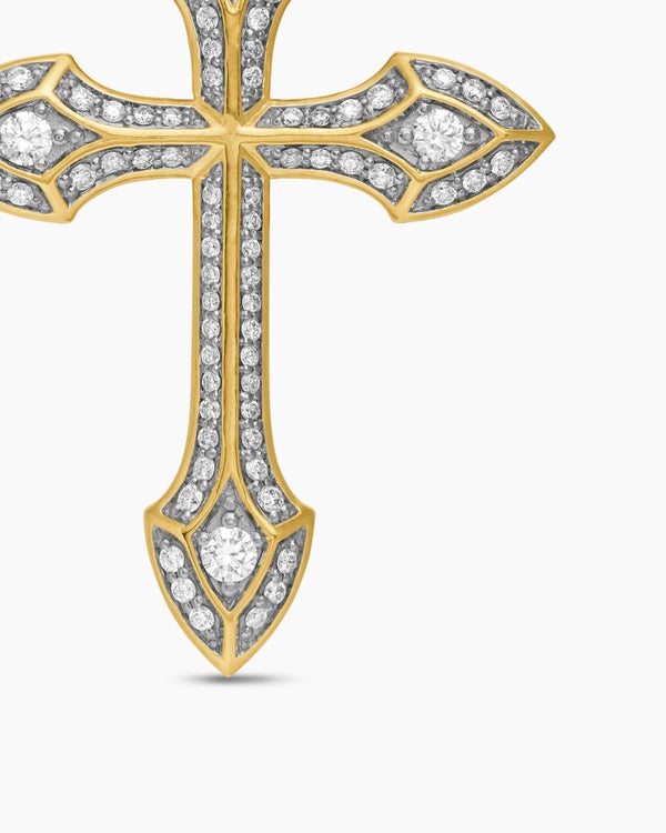 Amulette croix Gothic en or jaune 18 carats avec diamants, 36,5 mm