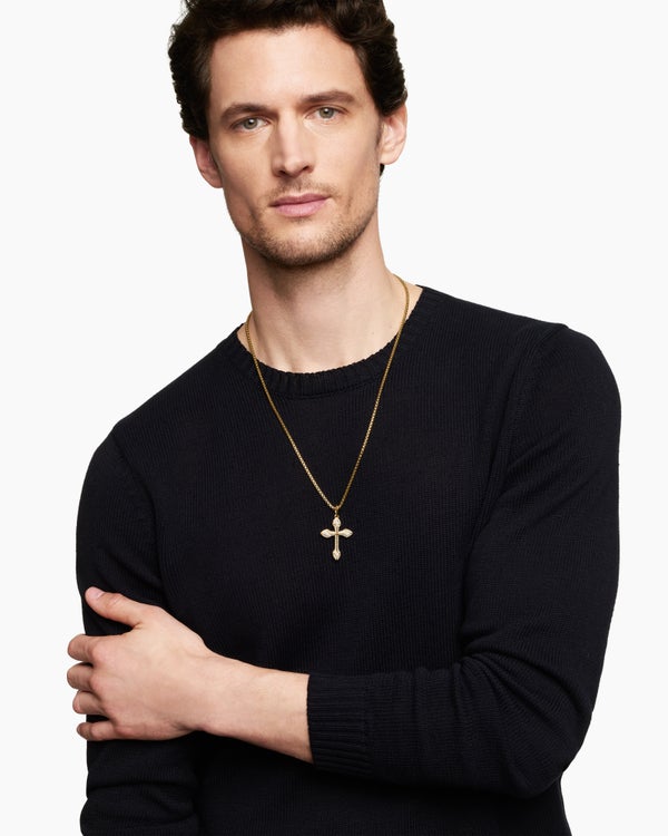 Amulette croix Gothic en or jaune 18 carats avec diamants, 36,5 mm