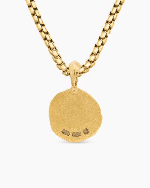 Mens Taurus Amulet in 18K Yellow Gold, 17mm