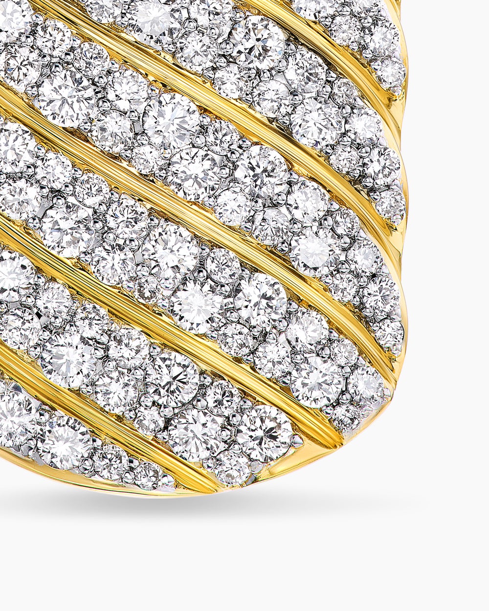 Médaille Sculpted Cable en or jaune 18 carats avec diamants, 27 mm homme