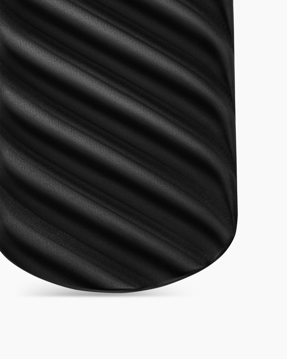 Médaille Sculpted Cable en titane noir, 27 mm homme