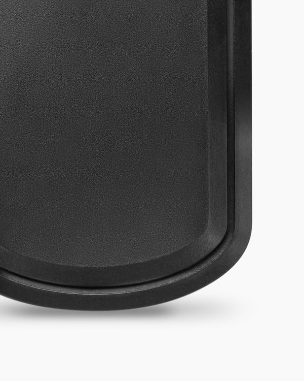 Médaille Chevron en titane noir avec diamants noirs, 35 mm