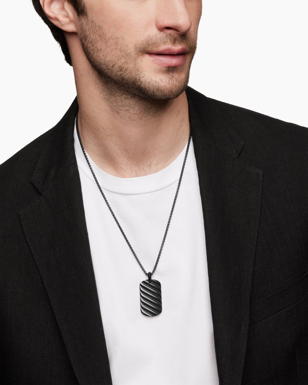 Médaille Sculpted Cable en titane noir, 42 mm homme