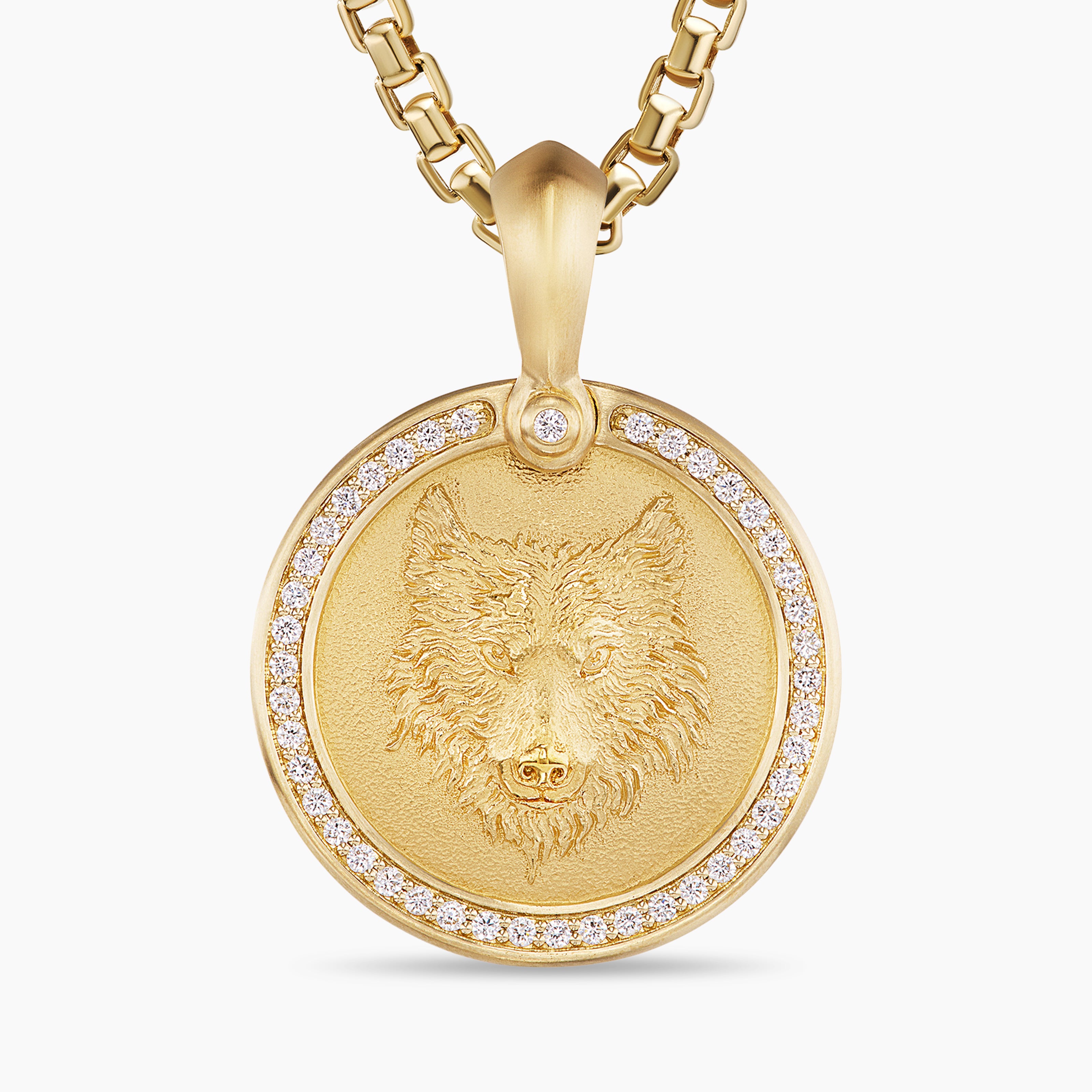 Mens Petrvs&reg; Wolf Amulet in 18K Yellow Gold with Diamonds, 21mm
