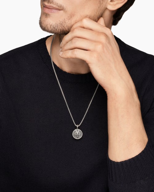 Mens Petrvs® Wolf Amulet in Sterling Silver, 21mm