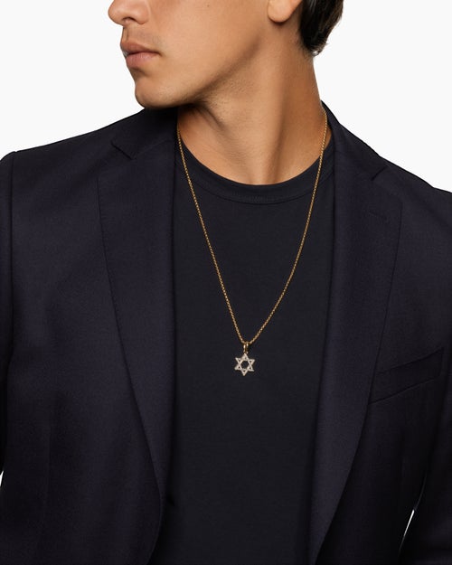 Mens Star of David Pendant in 18K Yellow Gold with Diamonds, 19mm